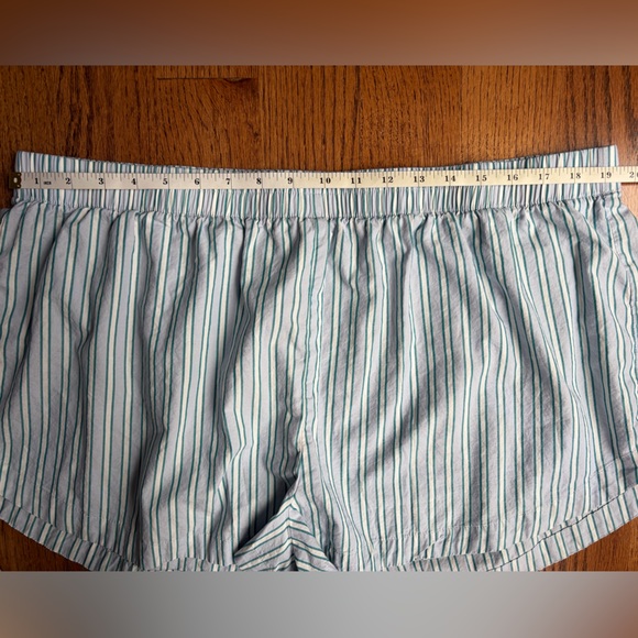 Old Navy Oversized Poplin Pajama Shorts. XL - Picture 6 of 8